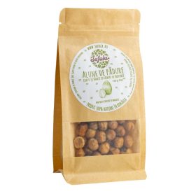 Alune de padure coapte sarate in ierburi de provence