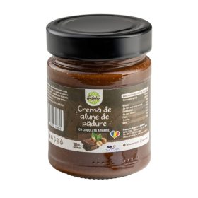 Crema de alune de padure cu ciocolata amaruie